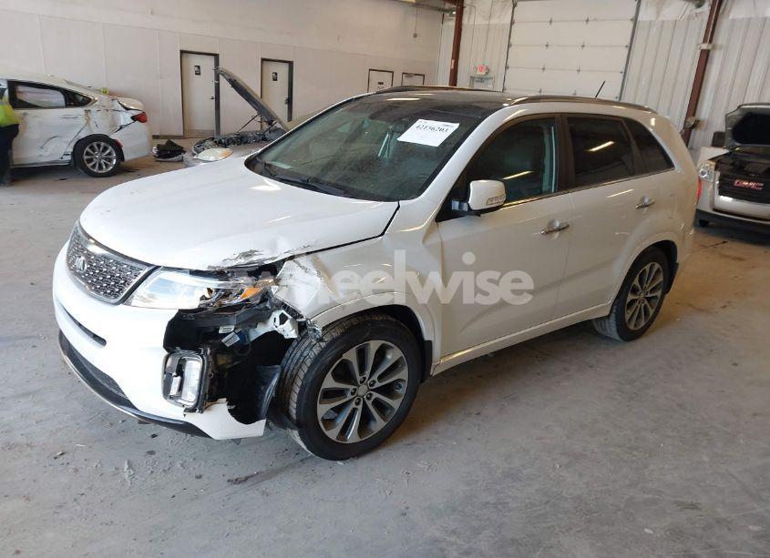 Photo 2 of 2014 Kia Sorento SX (VIN 5XYKW4A71EG536564)