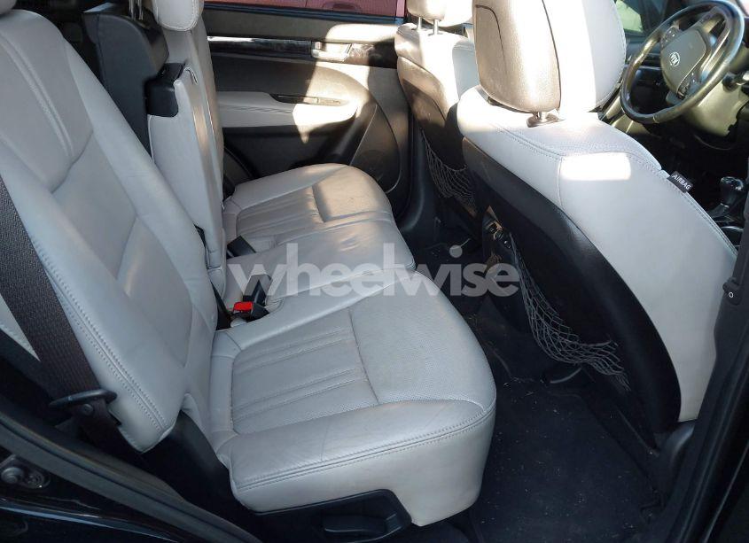 Photo 8 of 2014 Kia Sorento LIMITED V6 (VIN 5XYKW4A71EG540162)