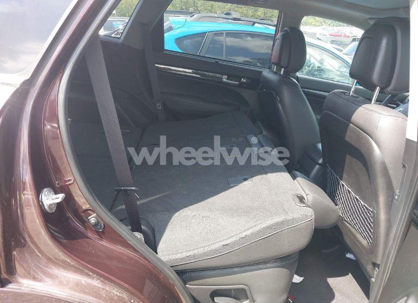 Photo 8 of 2015 Kia Sorento SX V6 (VIN 5XYKW4A72FG579442)