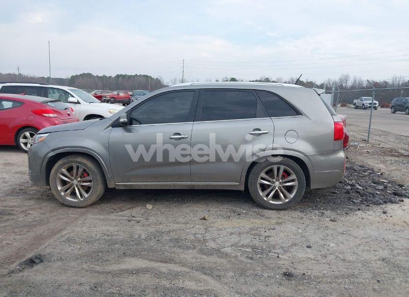 Photo 15 of 2015 Kia Sorento LIMITED V6 (VIN 5XYKW4A72FG601679)
