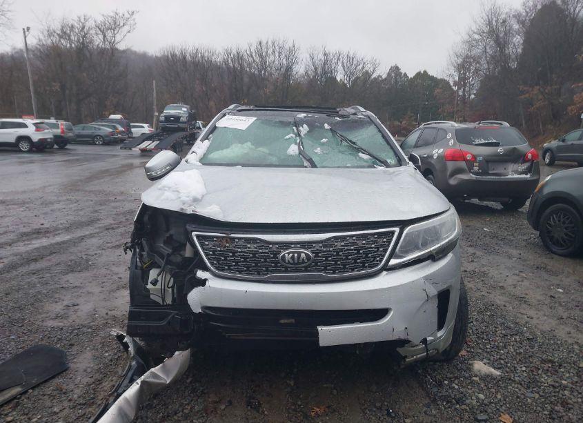 Photo 13 of 2014 Kia Sorento SX (VIN 5XYKW4A73EG432044)