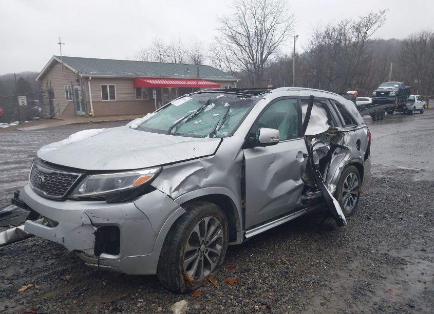 Photo 2 of 2014 Kia Sorento SX (VIN 5XYKW4A73EG432044)