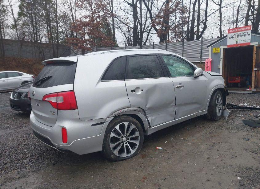 Photo 4 of 2014 Kia Sorento SX (VIN 5XYKW4A73EG432044)