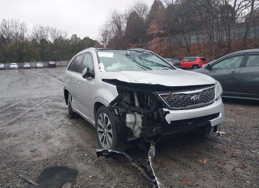 Photo 6 of 2014 Kia Sorento SX (VIN 5XYKW4A73EG432044)