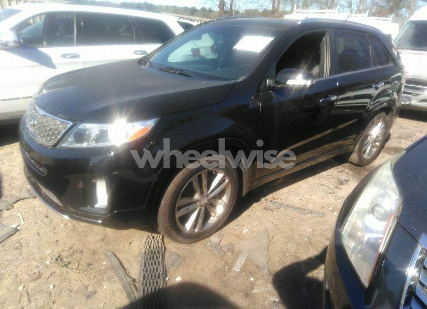 Photo 2 of 2014 Kia Sorento LIMITED V6 (VIN 5XYKW4A74EG451217)