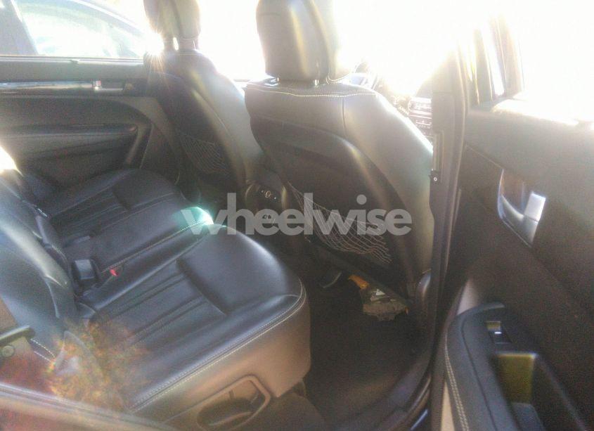 Photo 8 of 2014 Kia Sorento LIMITED V6 (VIN 5XYKW4A74EG451217)