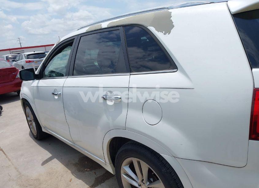 Photo 14 of 2014 Kia Sorento LIMITED V6 (VIN 5XYKW4A74EG485464)