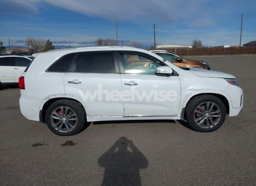 Photo 13 of 2014 Kia Sorento LIMITED V6 (VIN 5XYKW4A74EG495153)