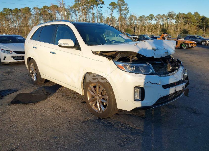 2014 Kia Sorento LIMITED V6 (VIN 5XYKW4A75EG445703) main photo