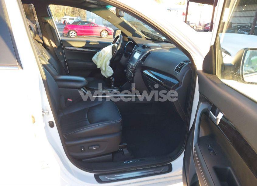 Photo 5 of 2014 Kia Sorento LIMITED V6 (VIN 5XYKW4A75EG445703)