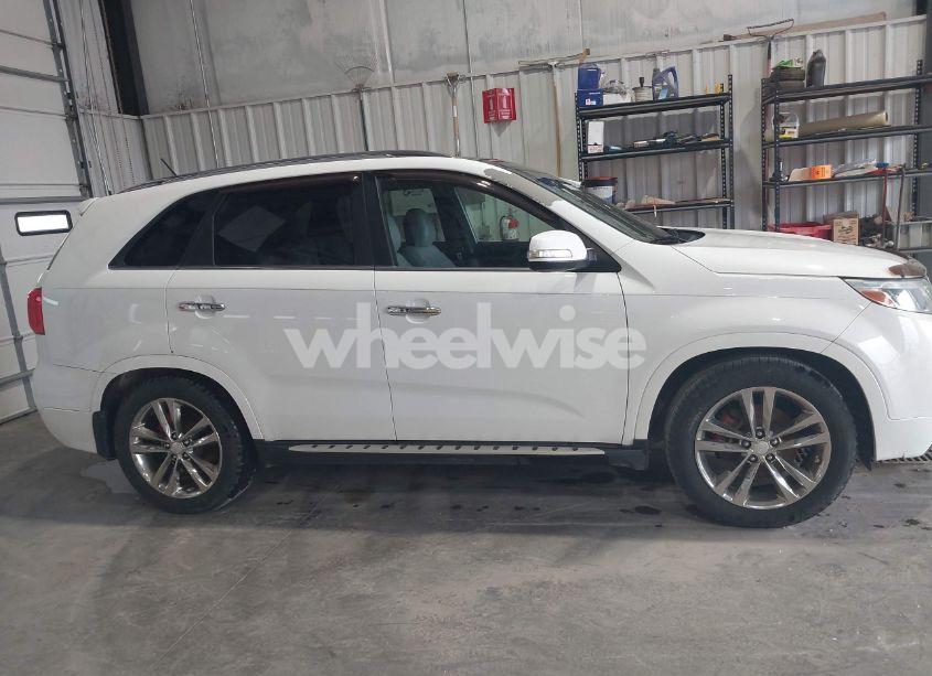 Photo 13 of 2014 Kia Sorento LIMITED V6 (VIN 5XYKW4A75EG518505)