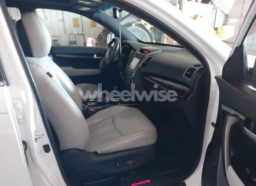 Photo 5 of 2014 Kia Sorento LIMITED V6 (VIN 5XYKW4A75EG518505)