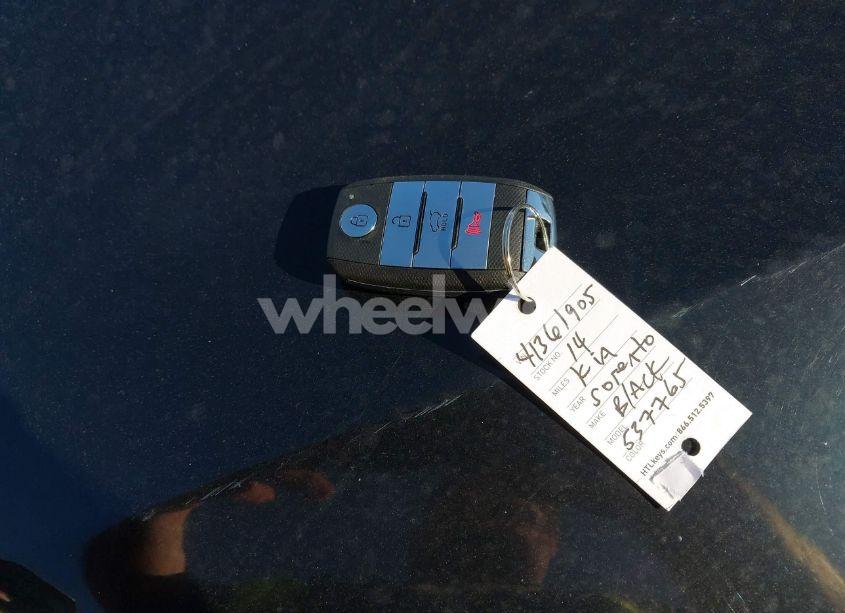 Photo 11 of 2014 Kia Sorento SX (VIN 5XYKW4A75EG537765)