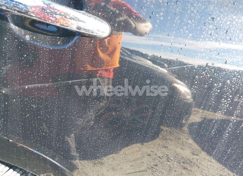 Photo 18 of 2014 Kia Sorento SX (VIN 5XYKW4A75EG537765)