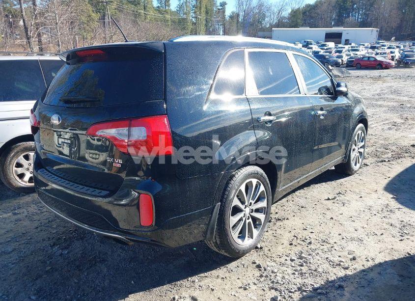 Photo 4 of 2014 Kia Sorento SX (VIN 5XYKW4A75EG537765)