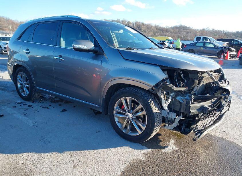 2014 Kia Sorento LIMITED V6 (VIN 5XYKW4A75EG538852) main photo