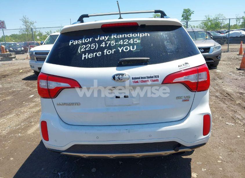 Photo 16 of 2015 Kia Sorento SX V6 (VIN 5XYKW4A76FG564569)