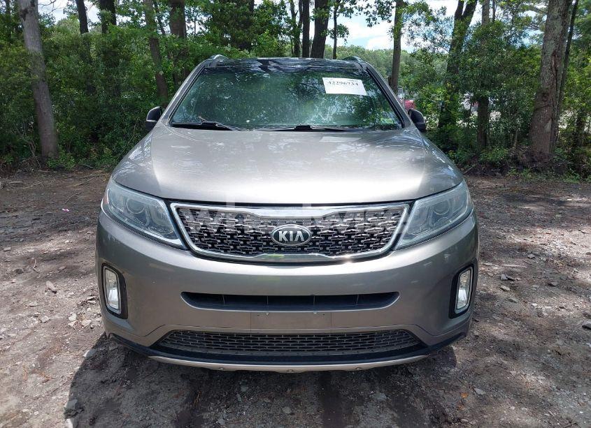 Photo 13 of 2015 Kia Sorento LIMITED V6 (VIN 5XYKW4A76FG593005)