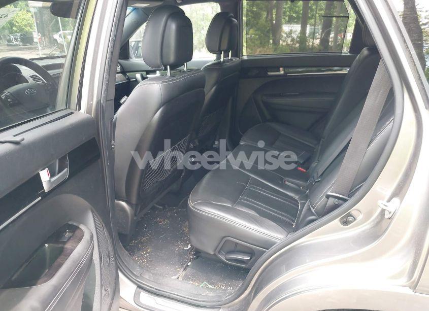 Photo 8 of 2015 Kia Sorento LIMITED V6 (VIN 5XYKW4A76FG593005)