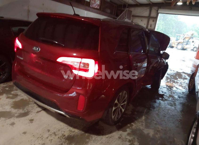 Photo 4 of 2015 Kia Sorento SX V6 (VIN 5XYKW4A76FG611017)