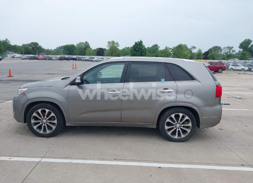 Photo 14 of 2014 Kia Sorento SX (VIN 5XYKW4A77EG434282)