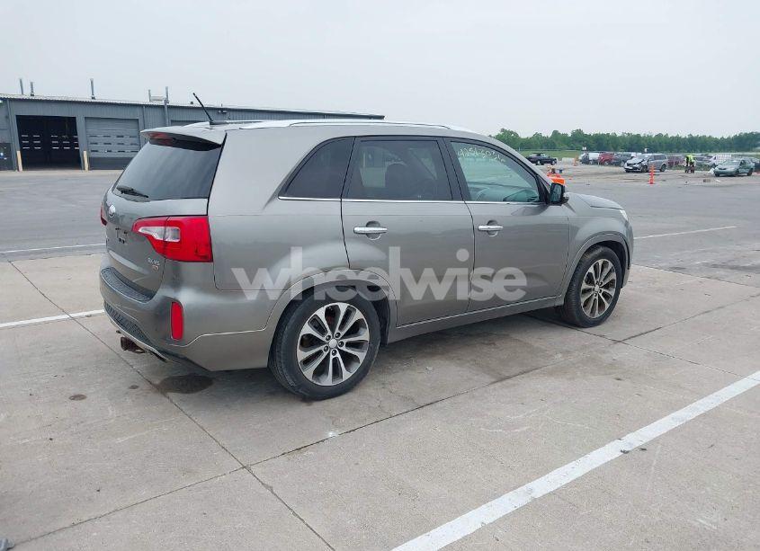 Photo 4 of 2014 Kia Sorento SX (VIN 5XYKW4A77EG434282)