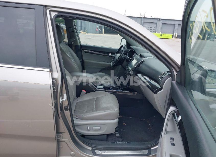 Photo 5 of 2014 Kia Sorento SX (VIN 5XYKW4A77EG434282)