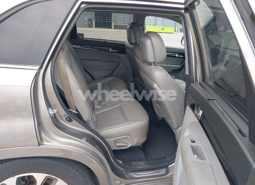 Photo 8 of 2014 Kia Sorento SX (VIN 5XYKW4A77EG434282)