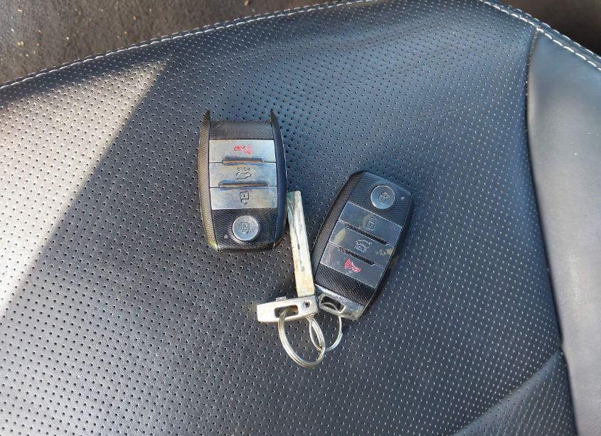 Photo 11 of 2015 Kia Sorento LIMITED V6 (VIN 5XYKW4A77FG579100)