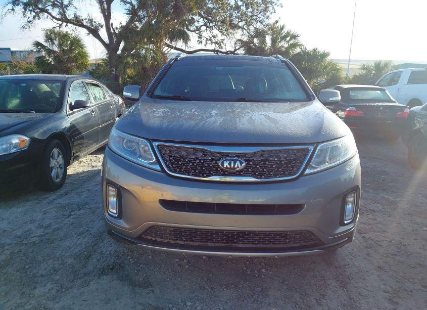 Photo 12 of 2015 Kia Sorento LIMITED V6 (VIN 5XYKW4A77FG579100)