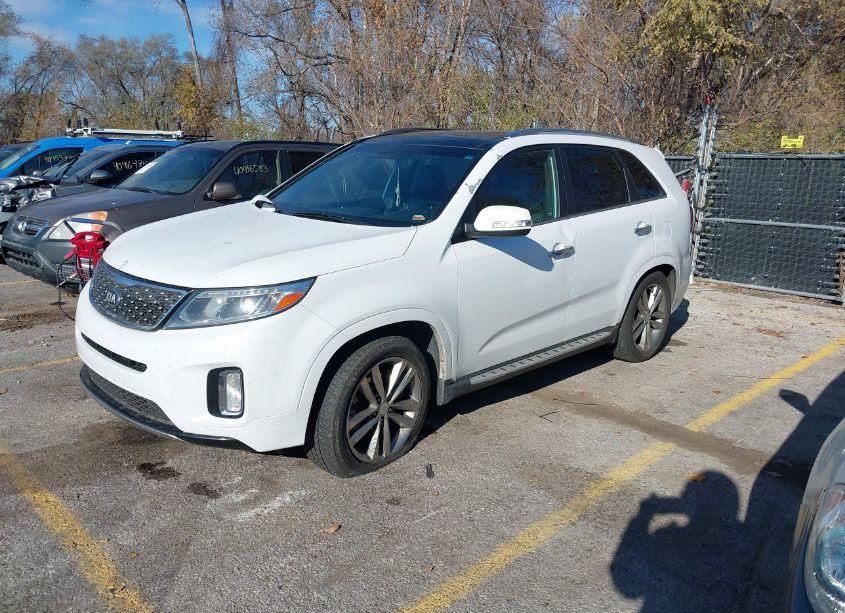 Photo 2 of 2014 Kia Sorento LIMITED V6 (VIN 5XYKW4A78EG489081)