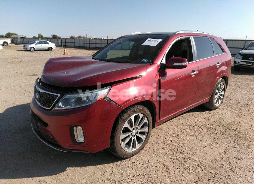 Photo 2 of 2015 Kia Sorento SX V6 (VIN 5XYKW4A78FG610662)