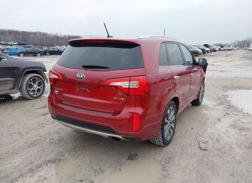 Photo 4 of 2015 Kia Sorento SX V6 (VIN 5XYKW4A79FG637224)
