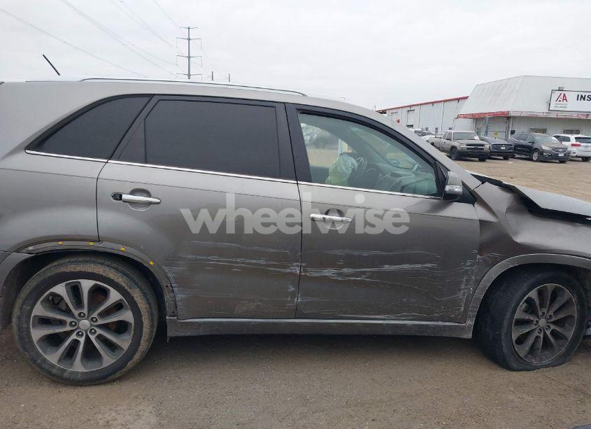 Photo 13 of 2014 Kia Sorento SX (VIN 5XYKW4A7XEG480477)