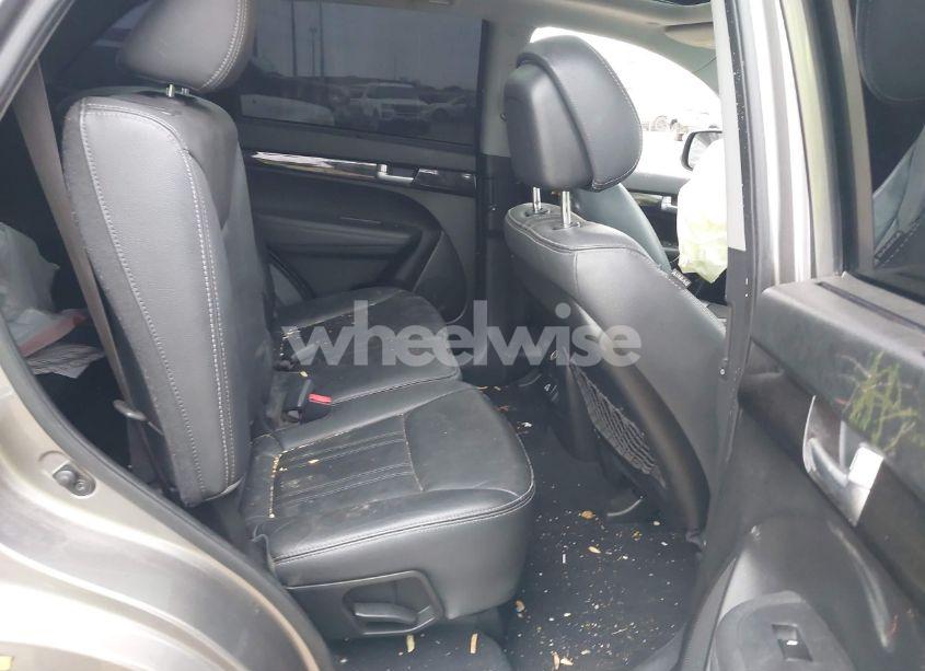 Photo 8 of 2014 Kia Sorento SX (VIN 5XYKW4A7XEG480477)