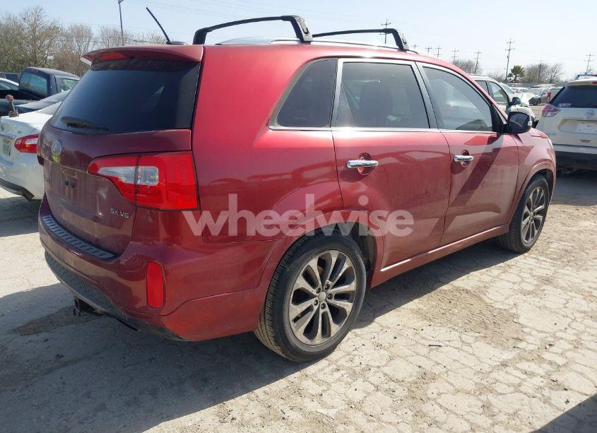 Photo 4 of 2015 Kia Sorento SX V6 (VIN 5XYKW4A7XFG581147)