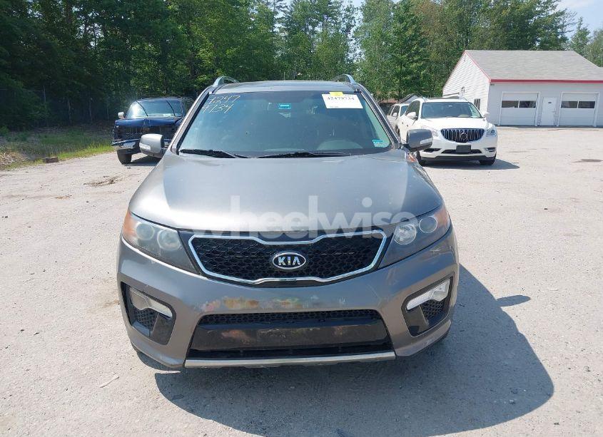 Photo 13 of 2013 Kia Sorento SX V6 (VIN 5XYKWDA20DG337895)