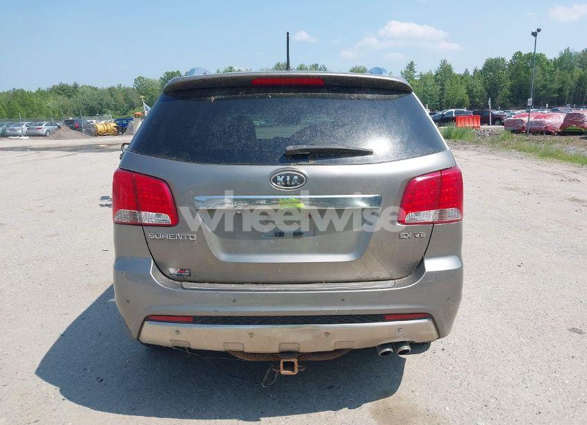 Photo 15 of 2013 Kia Sorento SX V6 (VIN 5XYKWDA20DG337895)
