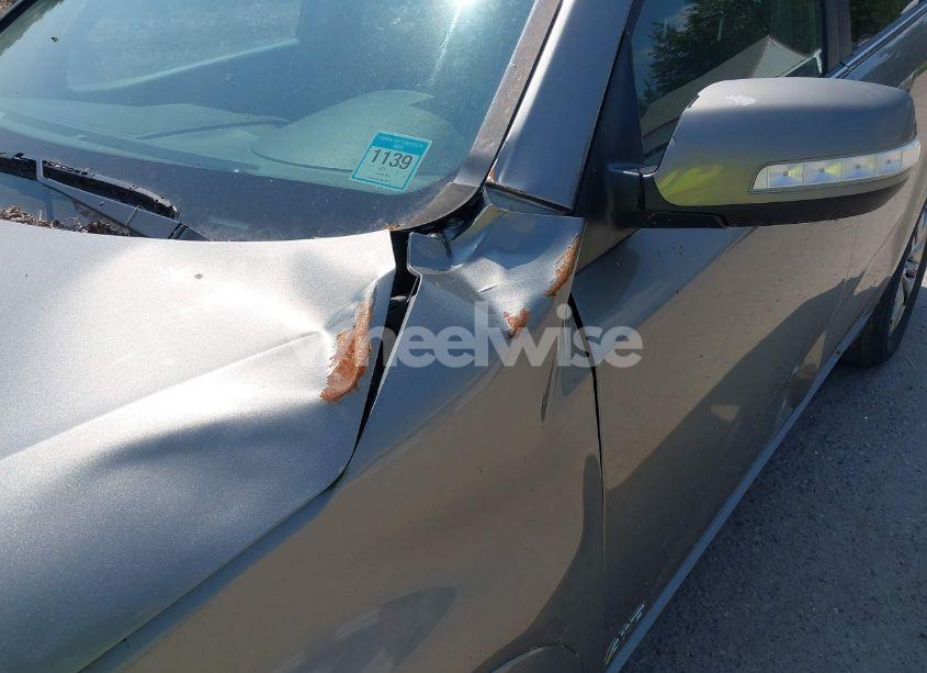 Photo 6 of 2013 Kia Sorento SX V6 (VIN 5XYKWDA20DG337895)