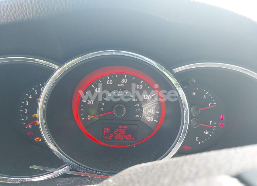 Photo 7 of 2012 Kia Sorento SX V6 (VIN 5XYKWDA21CG253986)