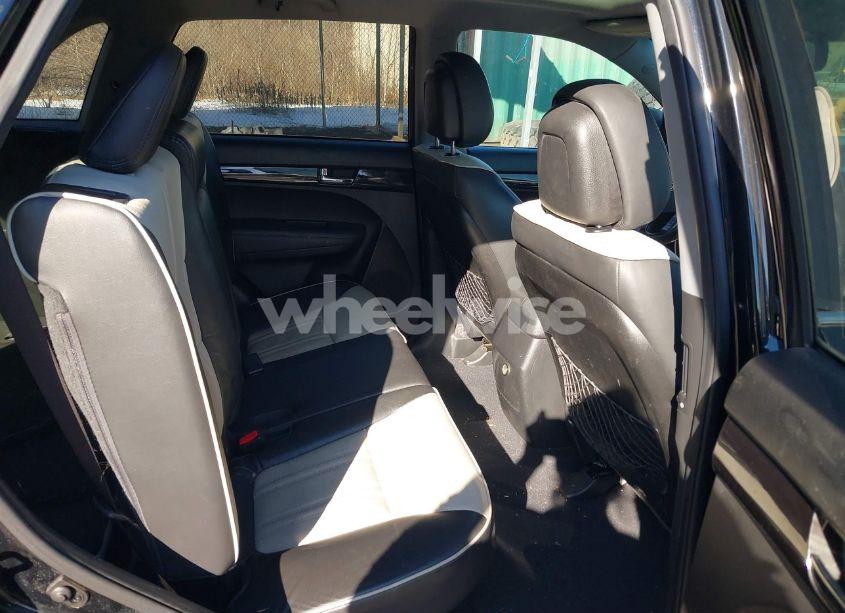 Photo 8 of 2012 Kia Sorento SX V6 (VIN 5XYKWDA21CG276524)