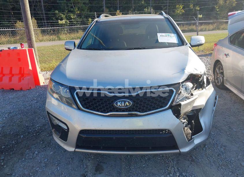 Photo 12 of 2012 Kia Sorento SX V6 (VIN 5XYKWDA21CG285837)