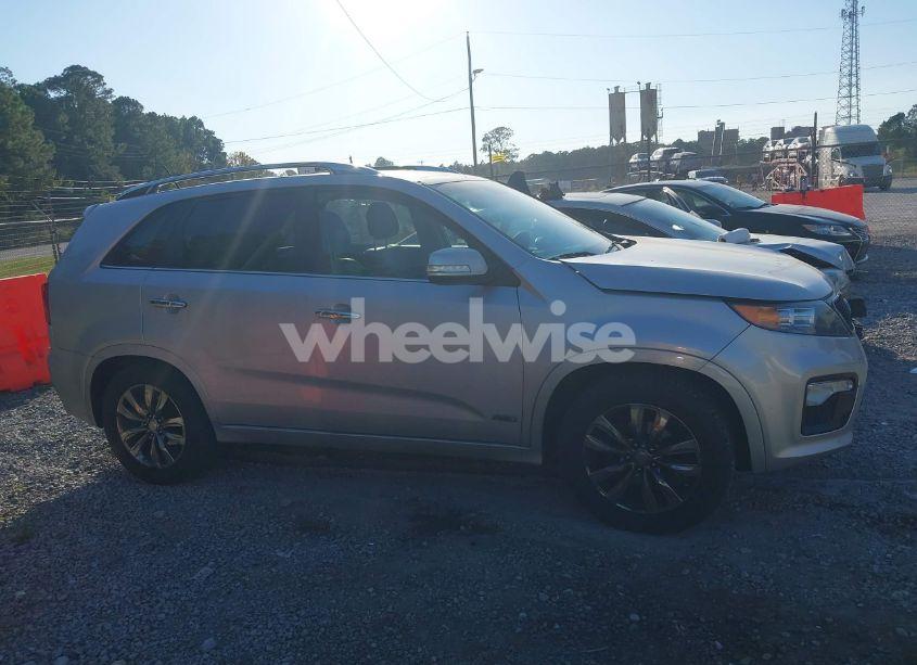 Photo 13 of 2012 Kia Sorento SX V6 (VIN 5XYKWDA21CG285837)