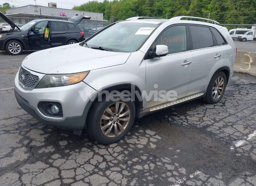 Photo 2 of 2012 Kia Sorento SX V6 (VIN 5XYKWDA21CG296269)