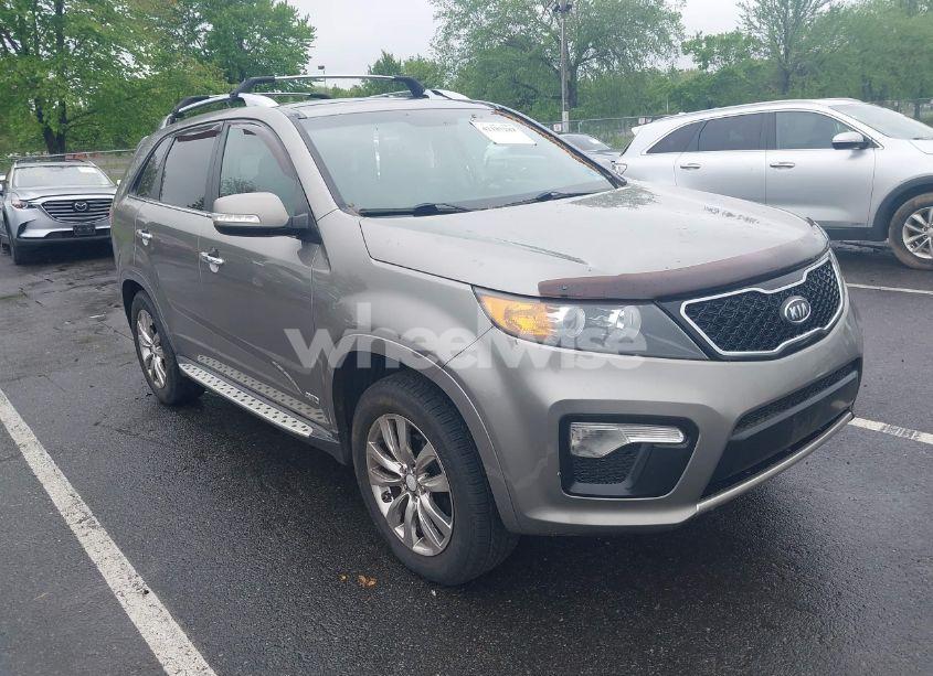 2013 Kia Sorento SX V6 (VIN 5XYKWDA22DG354679) main photo