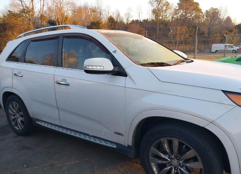 Photo 13 of 2013 Kia Sorento SX V6 (VIN 5XYKWDA22DG386967)