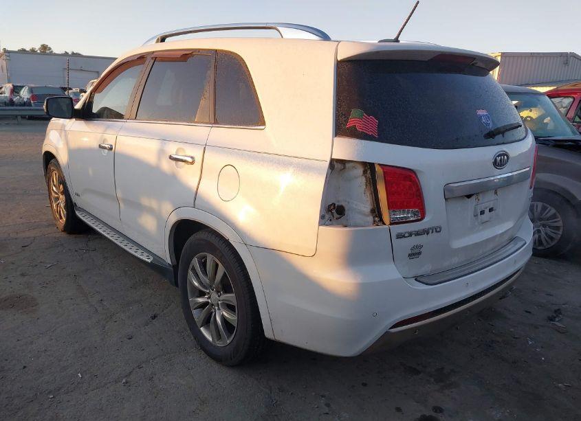 Photo 3 of 2013 Kia Sorento SX V6 (VIN 5XYKWDA22DG386967)