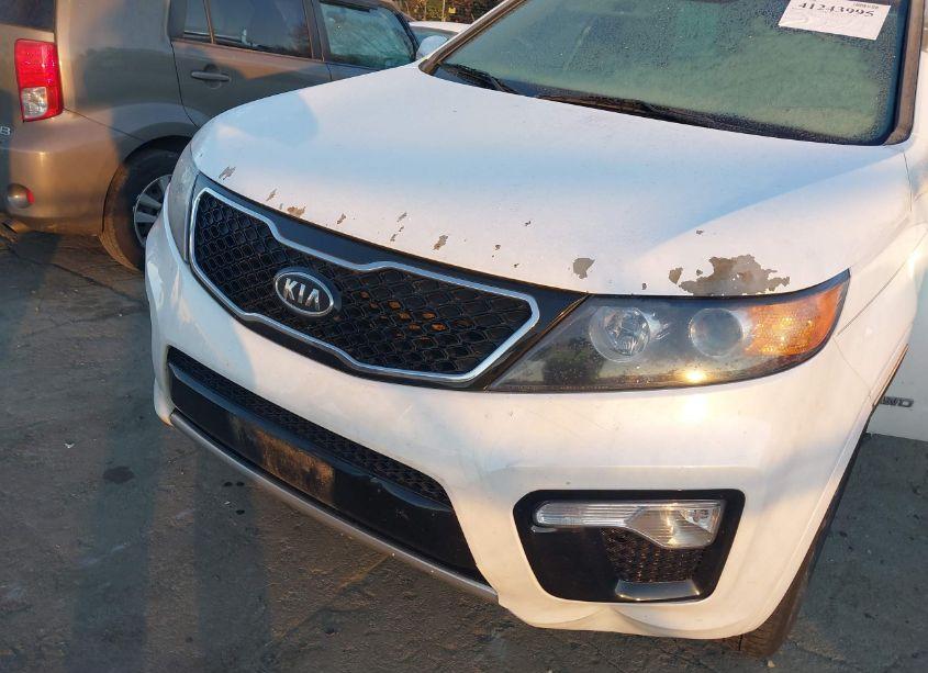 Photo 6 of 2013 Kia Sorento SX V6 (VIN 5XYKWDA22DG386967)