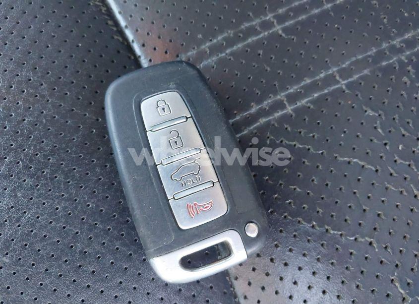 Photo 11 of 2011 Kia Sorento SX V6 (VIN 5XYKWDA24BG100470)