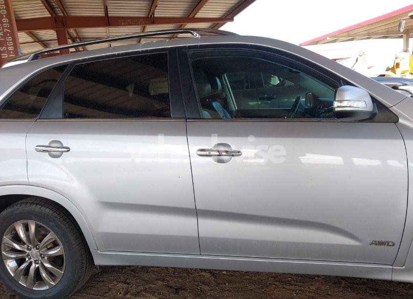 Photo 13 of 2012 Kia Sorento SX V6 (VIN 5XYKWDA24CG219699)